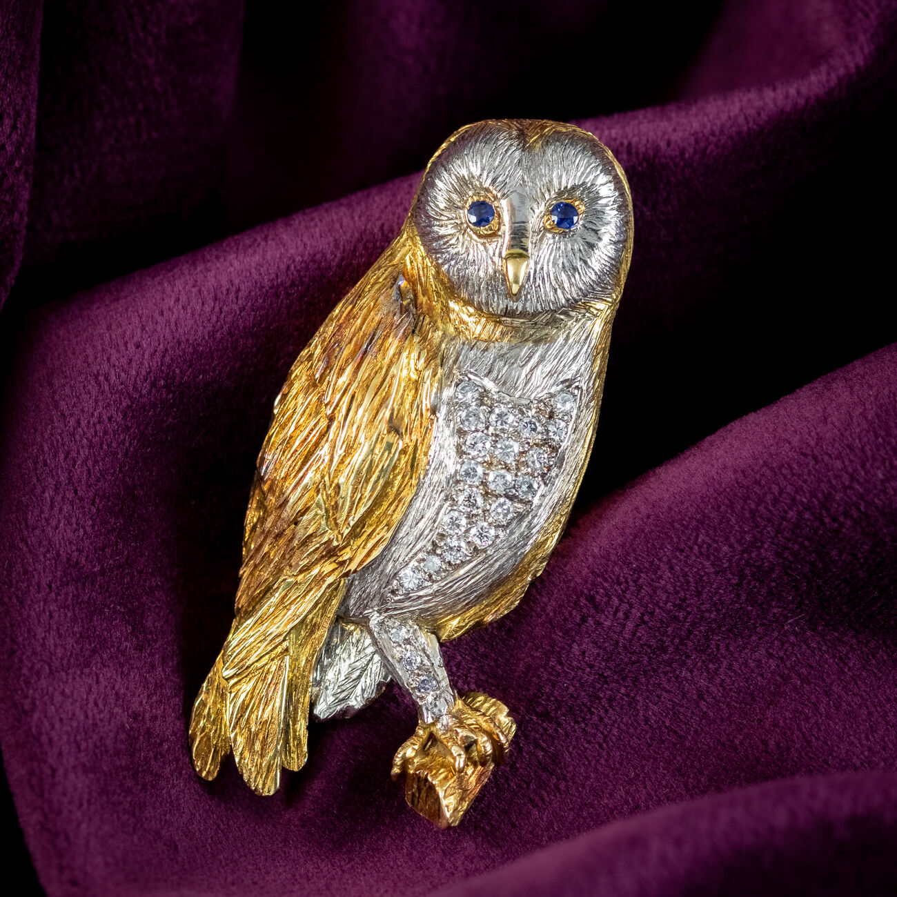 Vintage Diamond Sapphire Barn Owl Brooch 18ct Gold