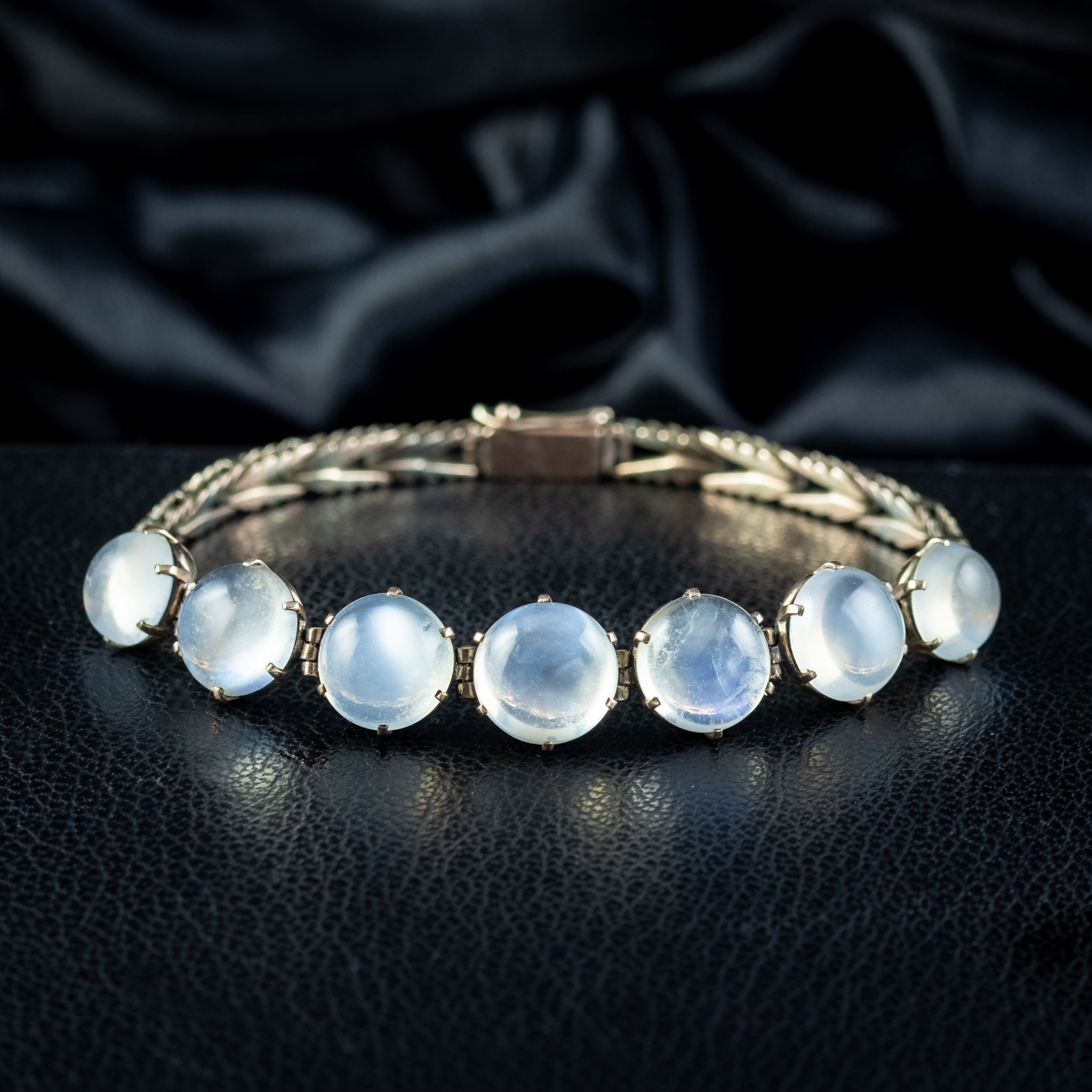 Antique Victorian Moonstone Bracelet 22ct Total