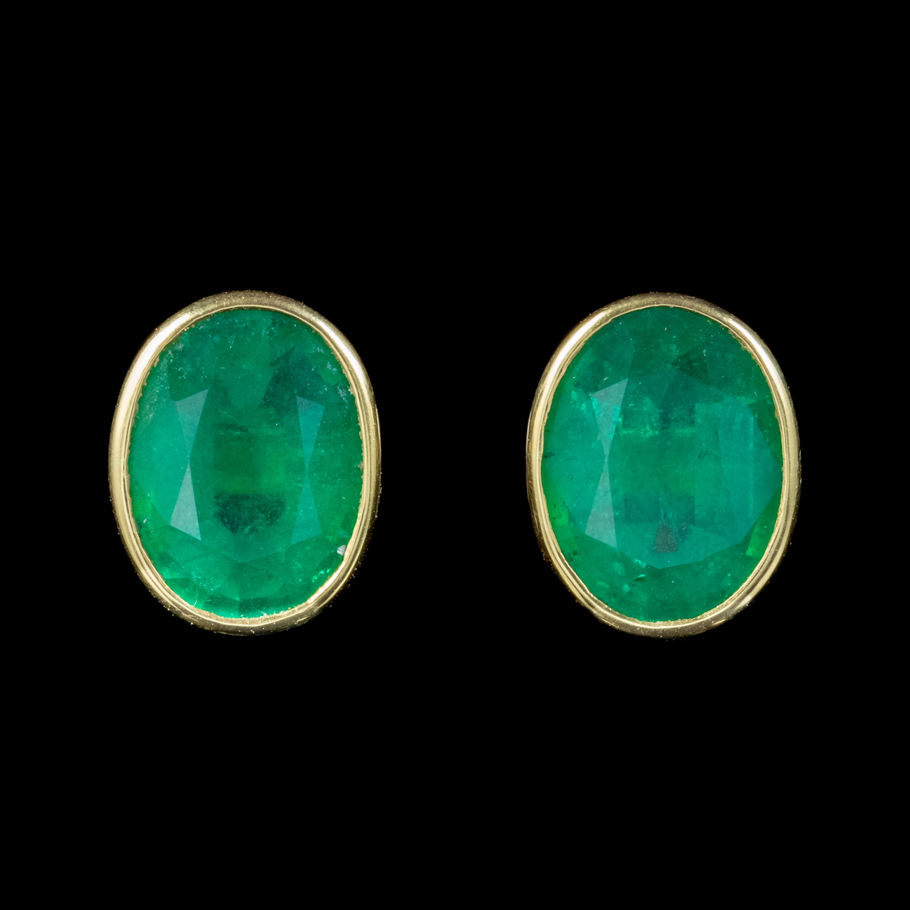 Vintage Natural Emerald Stud Earrings 18ct Gold 3.2ct Of Emerald With Cert