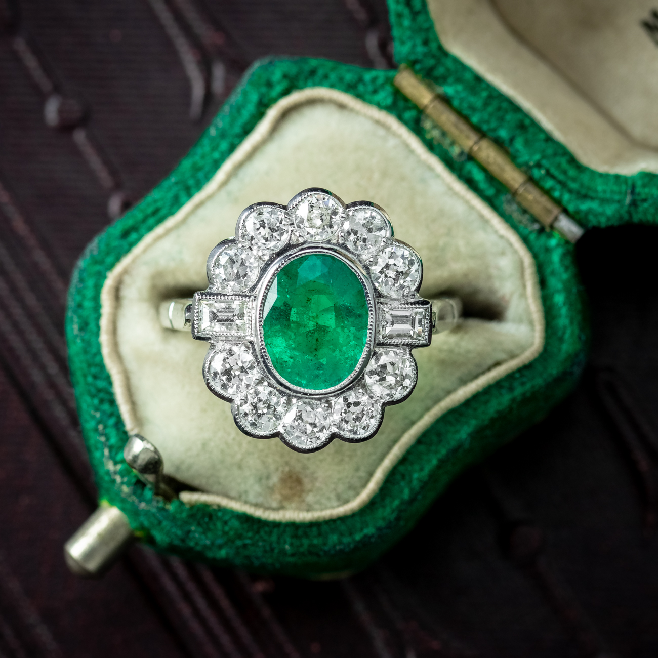 Art Deco Style Emerald Diamond Cluster Ring 2ct Emerald