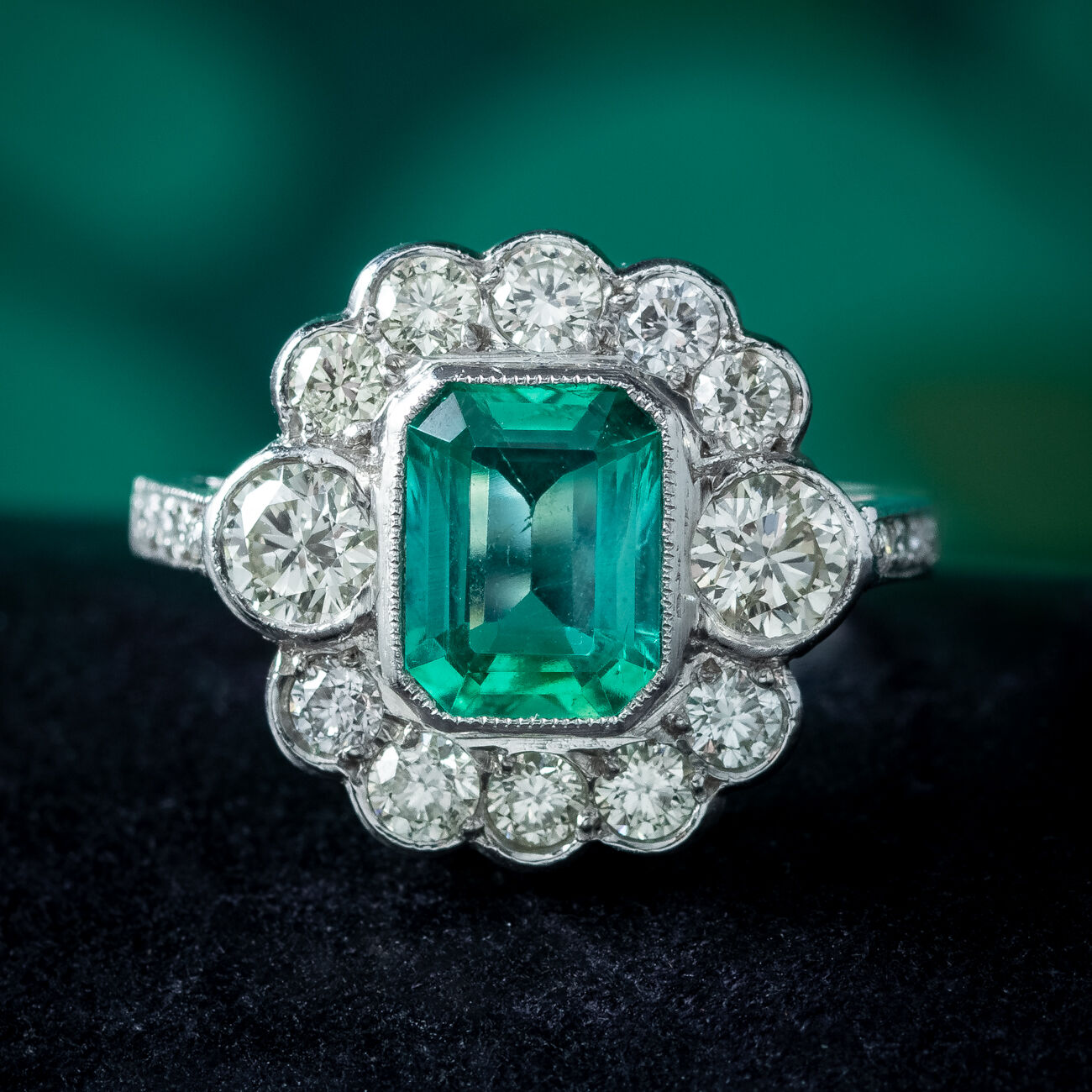 Art Deco Style Emerald Diamond Cluster Ring 1.8ct Emerald