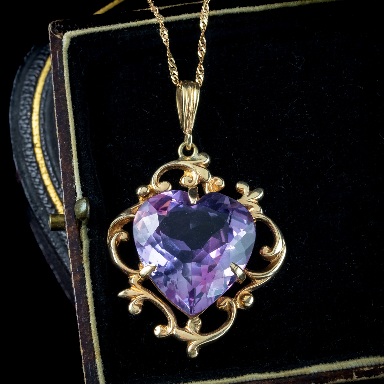 Vintage Amethyst Heart Pendant Necklace 15ct Heart Dated 1975