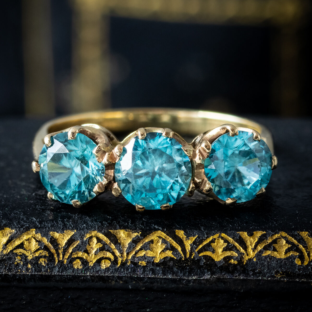 Vintage Blue Zircon Trilogy Ring 2.7ct Total Dated 1979